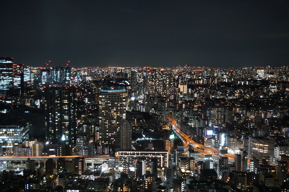 夜の東京は“交際費”が盛んに使われる