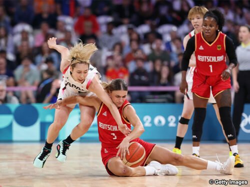 女子日本代表は勢いに乗るドイツ代表にも敗れ2連敗［写真］＝Getty Images