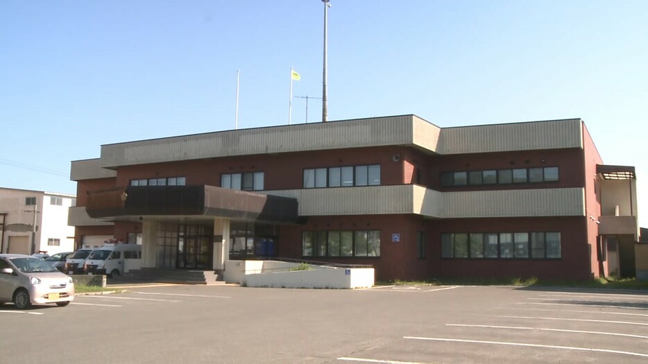 男性に救助に向かう北海道警稚内署