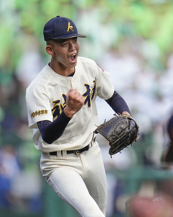 完投で岡山学芸館を破った神村学園・早瀬＝甲子園