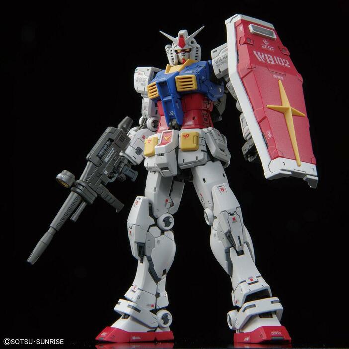 「機動戦士ガンダム」のガンダムのガンプラ「RG 1／144 RX-78-2 ガンダム Ver.2.0」