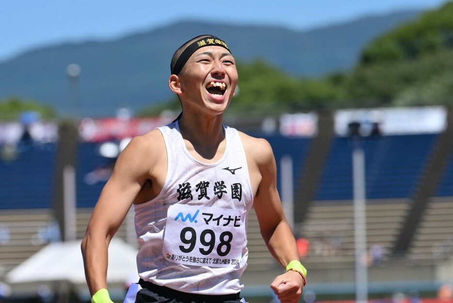 落合はインターハイ男子史上初の日本新記録で優勝を飾った（写真／黒崎雅久）