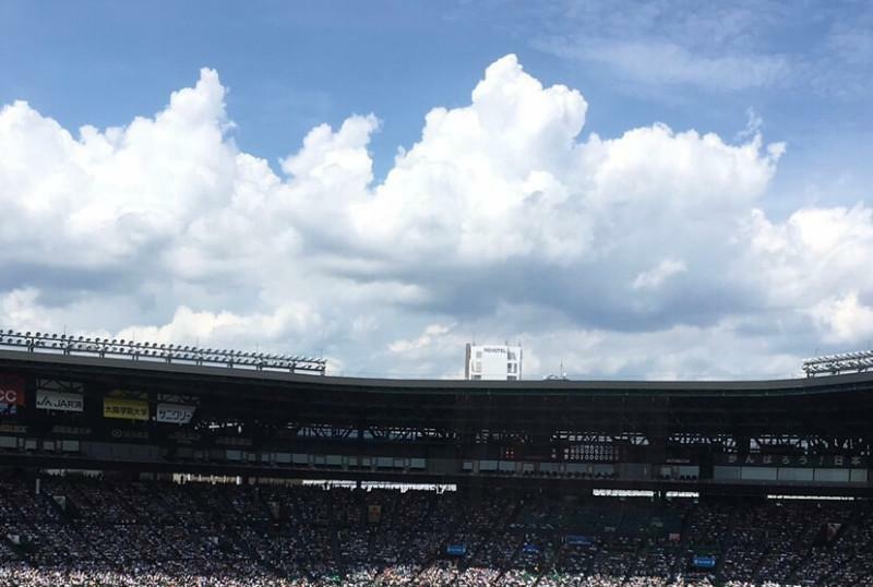 CBCテレビ：画像『写真AC』より「夏の甲子園球場」