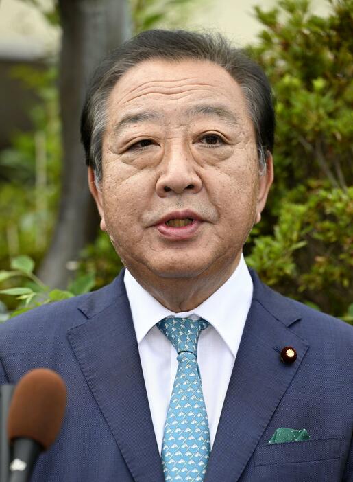 立憲民主党代表選への立候補を表明する野田元首相＝29日午前、千葉県習志野市