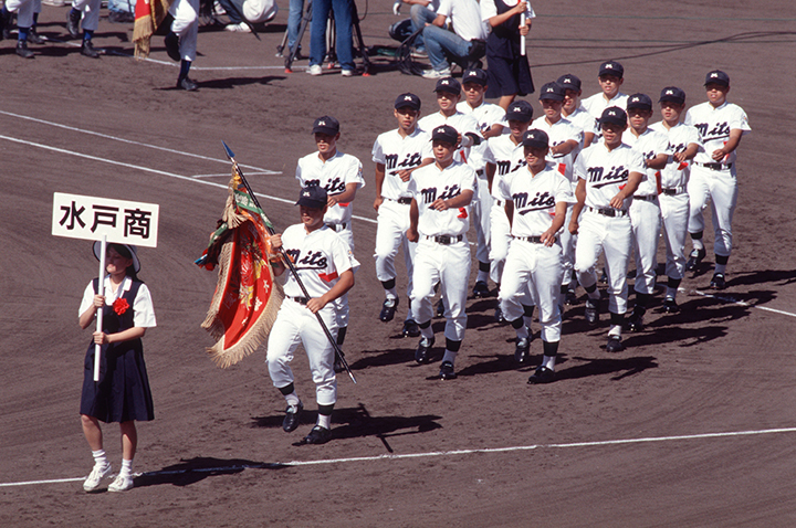 母校・水戸商高は00年の82回大会以来、夏の甲子園出場から遠ざかっています。私たちのときは3回戦でサヨナラ負けで、悔しかった思い出しかないですね[写真=BBM]