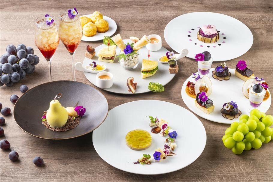 マスカットや巨峰がたっぷり！　デセールも楽しめる「Grape French Afternoon Tea(グレープフレンチアフタヌーンティー)」