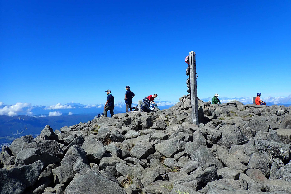 編笠山山頂からの八ヶ岳オールスターズをパノラマ