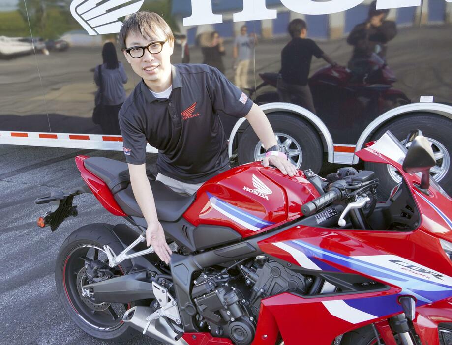 「Honda　E―Clutch」（ホンダ　イークラッチ）開発責任者の小野惇也アシスタントチーフエンジニア＝23日、米アトランタ近郊（共同）