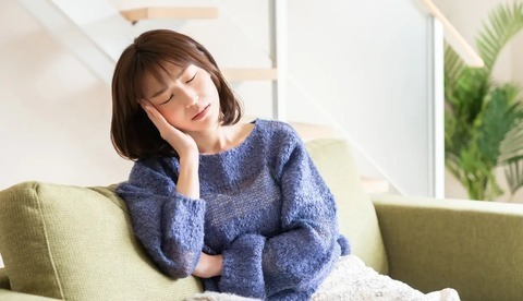 暑すぎる夏のせい？50代女性の体に異変「謎の疲れ」専門家が解説