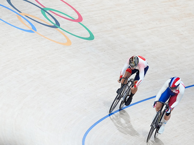 スプリントでは開催国フランスの有力選手マチルド・グロと対戦(写真:著者提供)