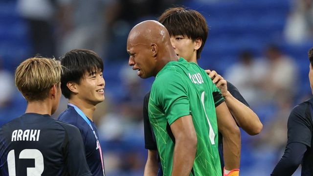 スペインに敗れたサッカー男子日本代表(写真:ロイター/アフロ)