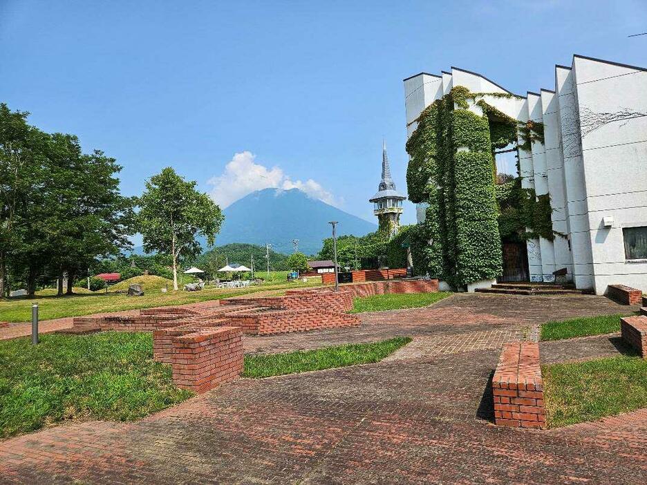 有島記念館と羊蹄山