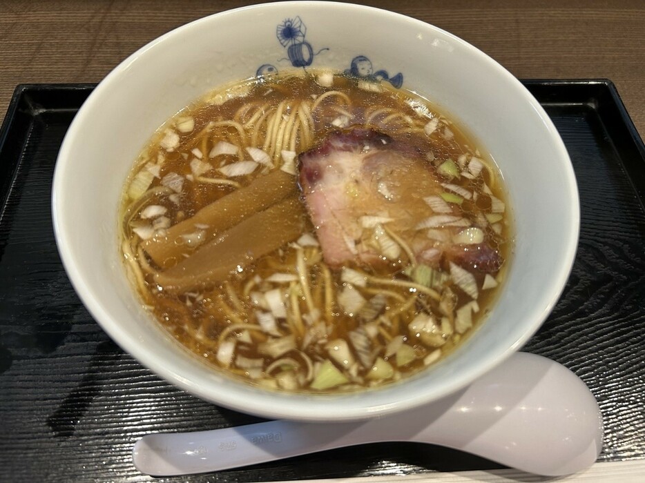 ▲  新横浜ラーメン博物館内の「淺草 來々軒」の「らうめん」