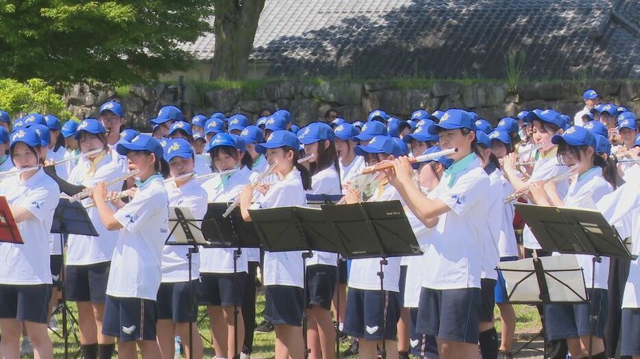 松本城で合同演奏会