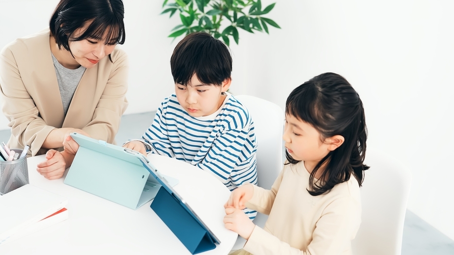 小学生の子どもが2人、塾は「連鎖課金」と聞き怖くなっています。おおよその概算が知りたいです。