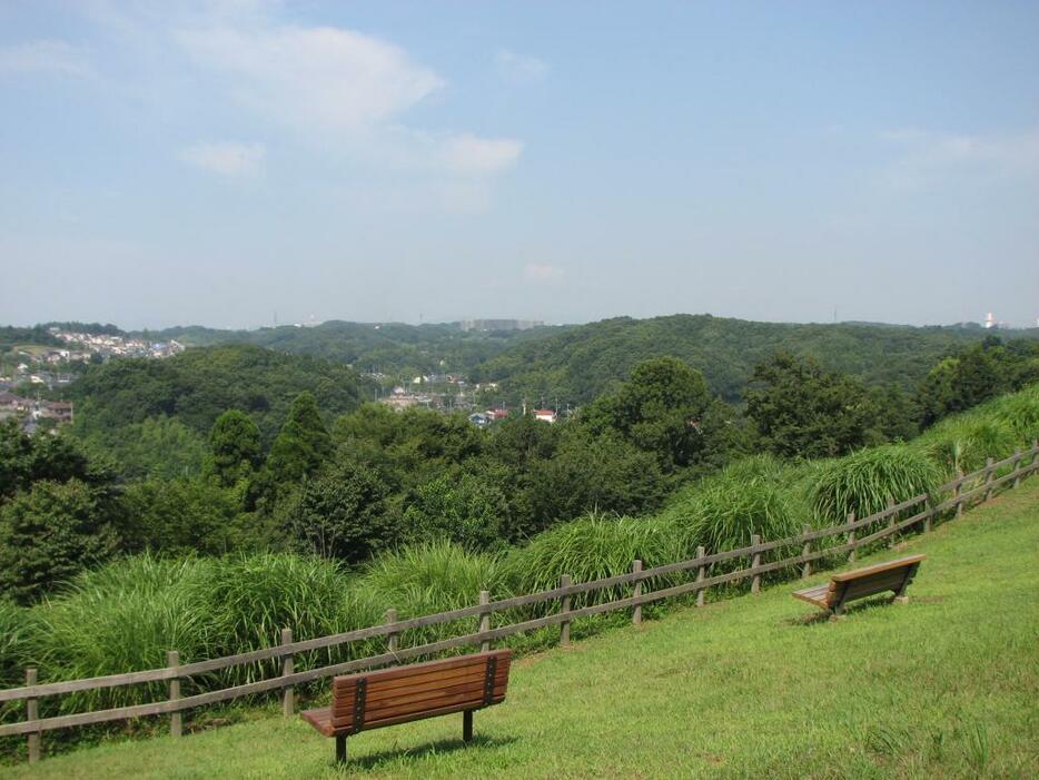 小山田緑地・みはらし広場からの眺め