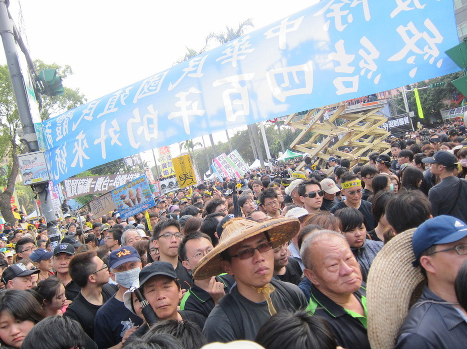 [写真]台北市中正区・凱達格蘭大道周辺(河野嘉誠氏撮影)