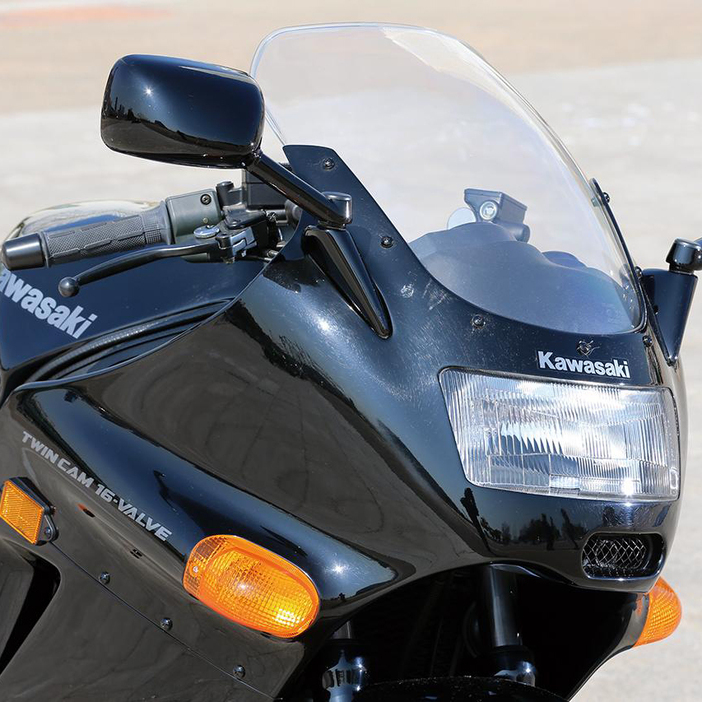 名車ヒストリー】カワサキ「ZZ-R1100（ZX-11）」300km/h時代の