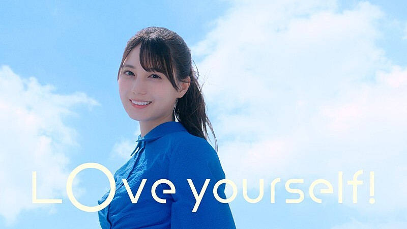 日向坂46、小坂菜緒の指揮に合わせてメンバーが様々な場所で