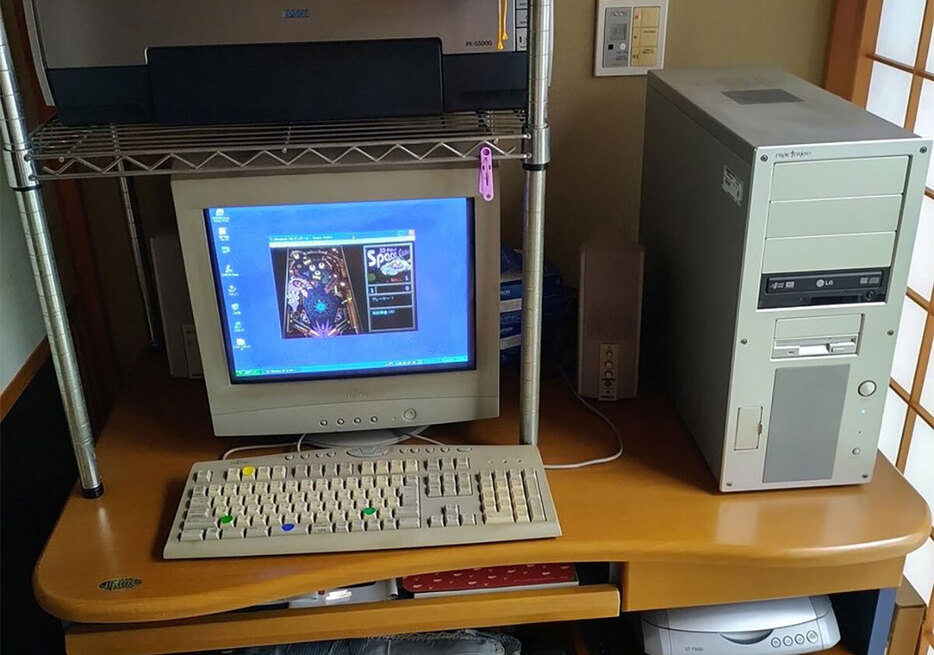 まだ動いてる。20年前に組んだ自作PCが“祖母のゲーム機”として