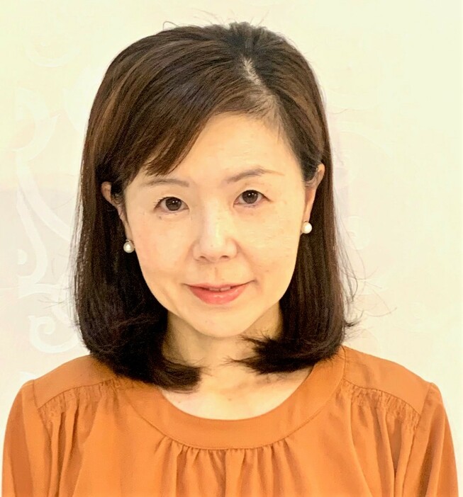 神里彩子東京大学医科学研究所生命倫理研究分野准教授。専門は生命倫理政策。生殖補助医療やヒト受精胚の研究利用に関する制度設計がテーマ。ヒト受精胚を用いた研究の在り方に関する政府審議会の委員も務める。