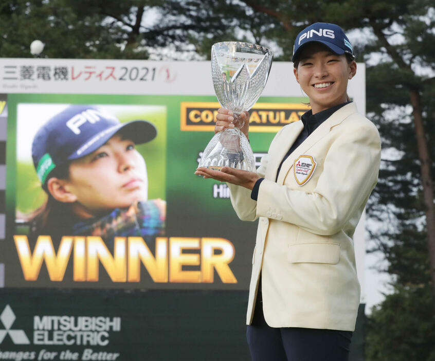 渋野日向子がプレーオフを制して今季2勝目。勝利の裏にあったのは修正能力の高さと強靭なメンタル(写真・日刊スポーツ／アフロ）