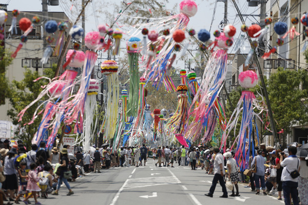 5年ぶりに復活した「石巻川開き祭り」の七夕飾り