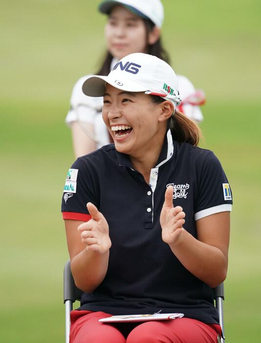 渋野日向子が8打差逆転V。奇跡ともいえる条件が重なった（写真・日刊スポーツ／アフロ）