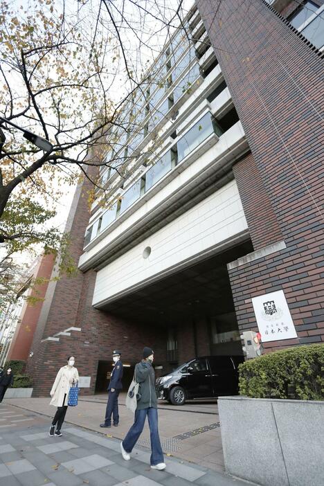 日本大学本部＝29日午後、東京都千代田区