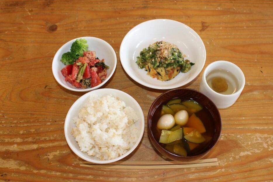 [写真]園児たち手作りの給食「信州の夏野菜やたら給食」が受賞