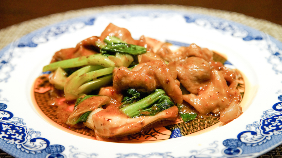 神楽坂の中華料理店「芝蘭」が提供する「辣炒猪肉」