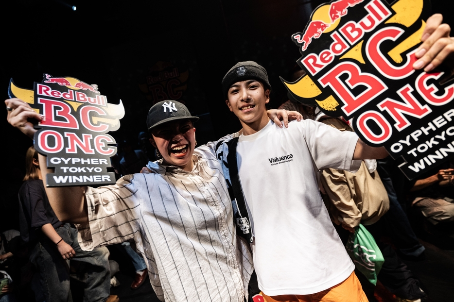 RAM(左)とTSUKKI(右) photograph by Jason Halayko/Red Bull Content Pool