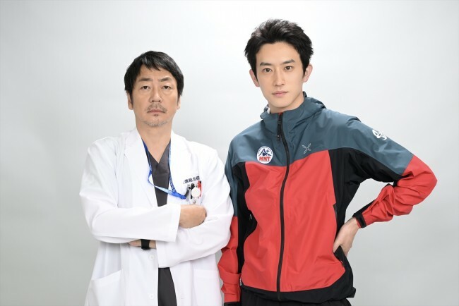 月10ドラマ『マウンテンドクター』に出演する（左から）大森南朋、杉野遥亮