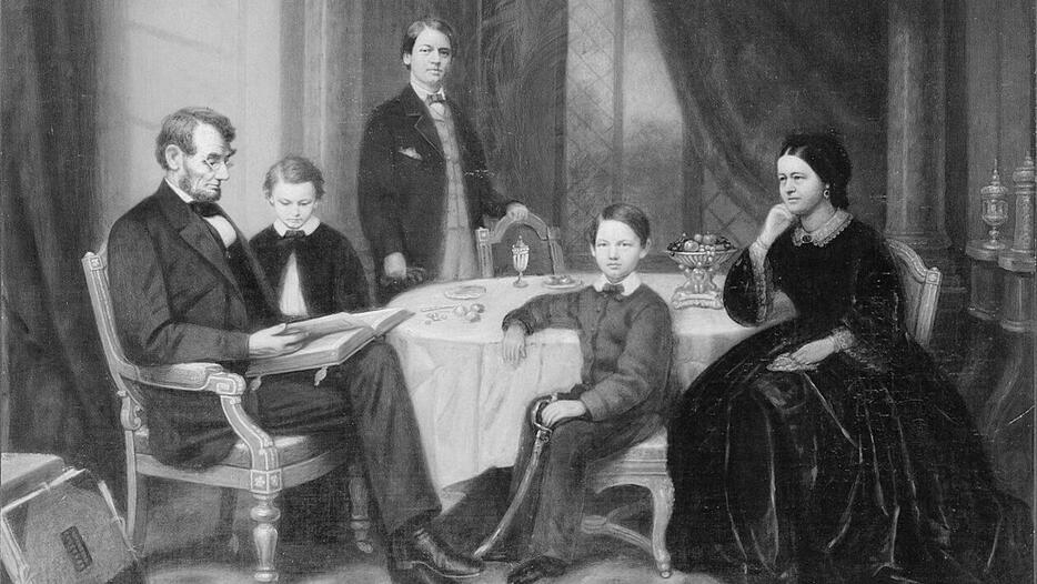 第16代米国大統領エイブラハム・リンカーンとその家族。妻のメアリー・トッドは息子のウィリアムを亡くした悲しみのなかで、死者の魂と交信できると信じる心霊主義（スピリチュアリズム）にすがった。（ NEW-YORK HISTORICAL SOCIETY）