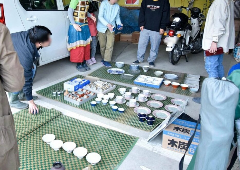 実家のガレージで行った物物交換会