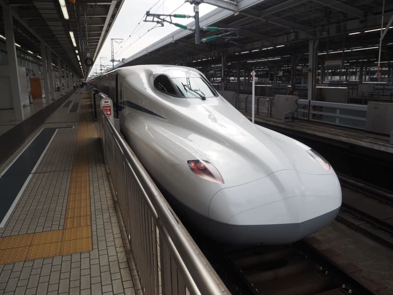 東海道・山陽新幹線のＮ７００Ｓ＝２０２３年６月２７日、大阪市の新大阪駅（提供写真）