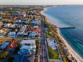 An aerial view of a scenic cityscape of Cottesloe, Australia Photographer: Wirestock/Getty Images