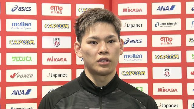 オランダ合宿に出国するバレーボール男子日本代表、西田有志選手
