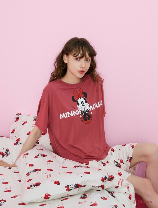 【販路限定商品】Minnie／ワンポイントTシャツ＆ショートパンツセット（C）Disney