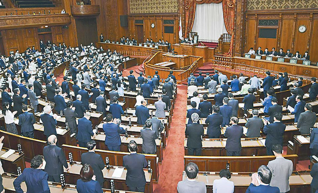 参院本会議で、賛成多数により可決された改正食料・農業・農村基本法（29日、国会で）