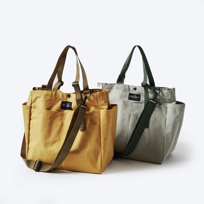 Carry-all Beach Bag ¥42,900 サイズ：W35×H35×D20cm