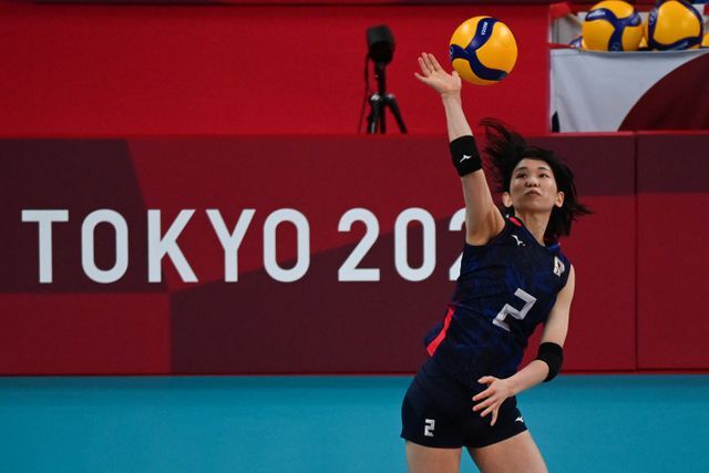 バレーボール女子日本代表の古賀紗理那選手(写真：時事)