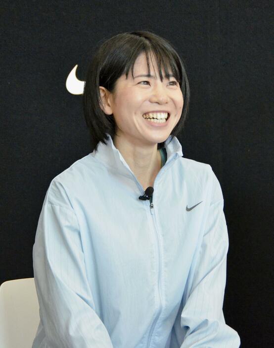 ナイキのイベントで話す女子マラソンの鈴木亜由子＝23日、東京都内