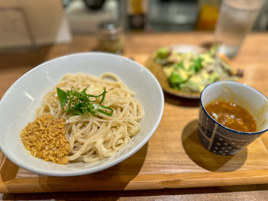 「日本一おいしいミートソースと納豆」1200円