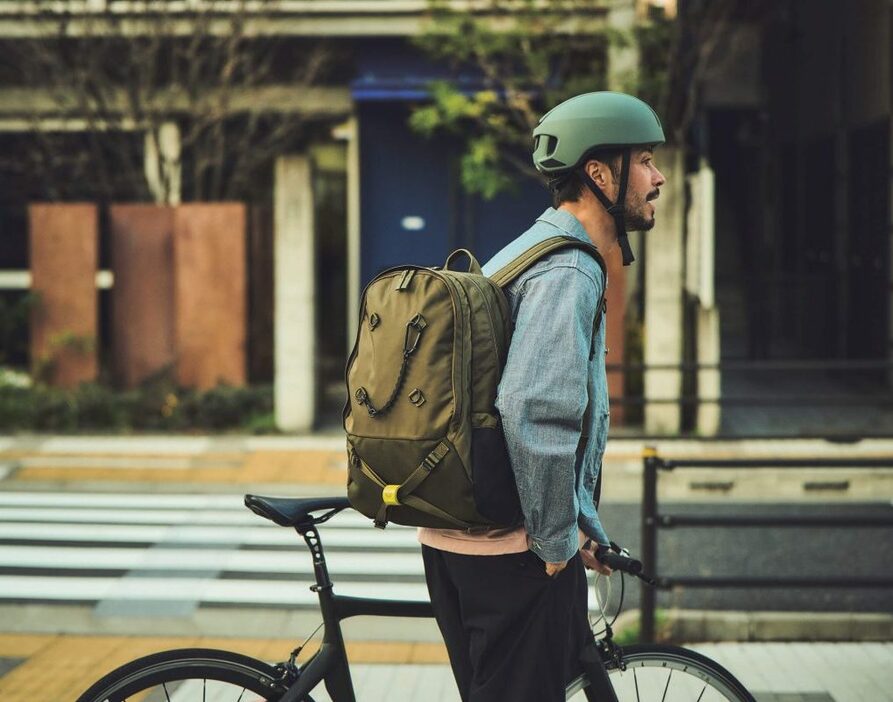 吉田カバンの注目ブランド「POTR」の自転車通勤やウォーキングで“使える”カバン