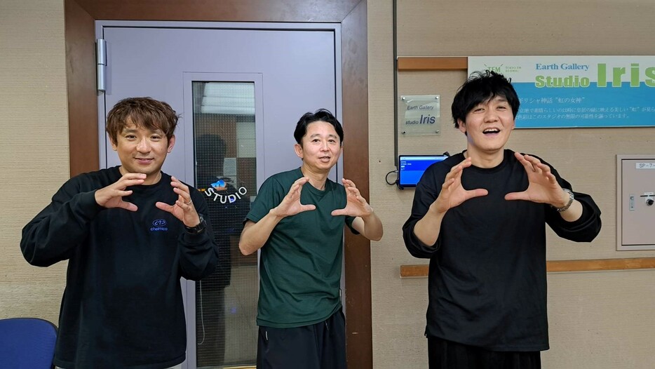 （左から）酒井健太、有吉弘行、山本浩司