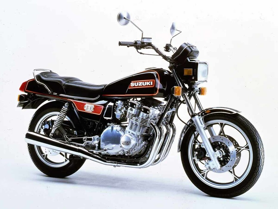 舘氏渾身のスタントにも使用されたGSX750E。バイク史の中では隠れた名車扱いだが、ファンにとっては印象に残る1台だ。写真は1980年式だ。