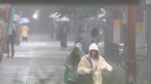 岡山・香川で大雨　道路が冠水　交通機関にも影響