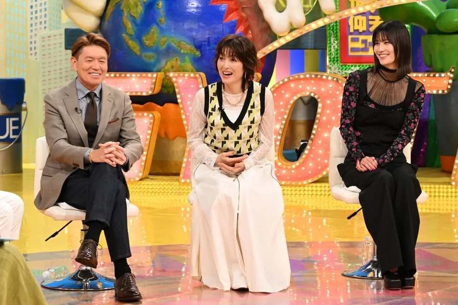 （左から）ヒロミ、荻野目洋子、橋本愛