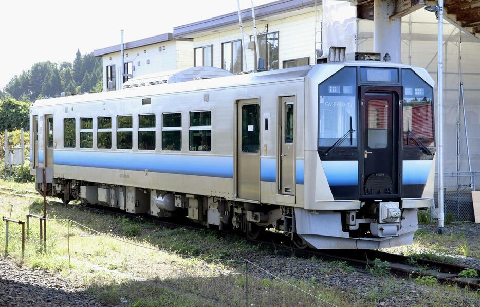 JR津軽線の蟹田―三厩間で主に使用されていた列車＝2023年10月、青森県外ケ浜町